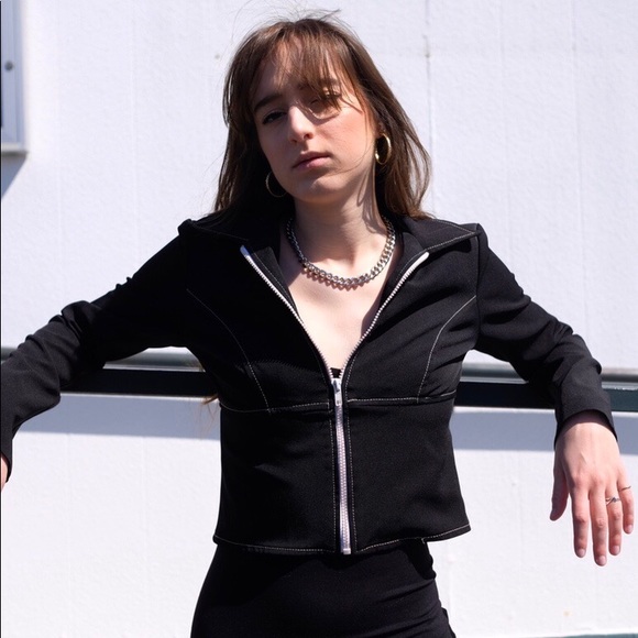 CROPPED BLACK JACKET - Picture 1 of 3